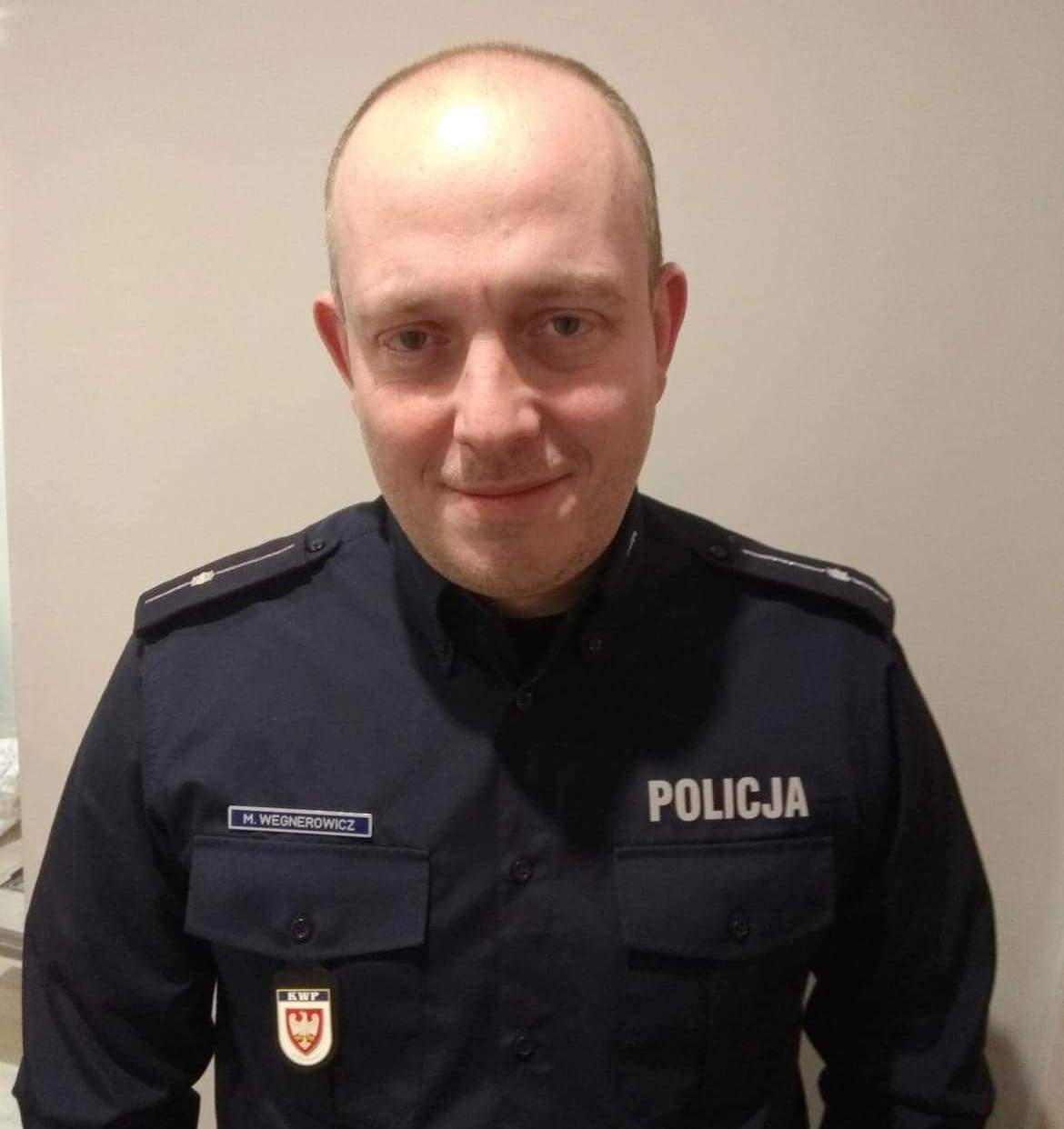 Kwp Policjant Uratował życie 4 Letniemu Dziecku Aktualności Policja Wielkopolska 9028