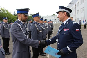 Policjanci podczas uroczystej zbiórki z okazji wita Policji na terenie Oddziau Prewencji Policji w Poznaniu
