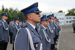 Policjanci podczas uroczystej zbiórki z okazji wita Policji na terenie Oddziau Prewencji Policji w Poznaniu