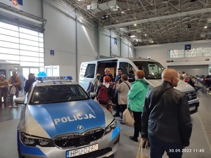 Policjanci na Międzynarodowych Targach Poznańskich podczas targów Viva Seniorzy!