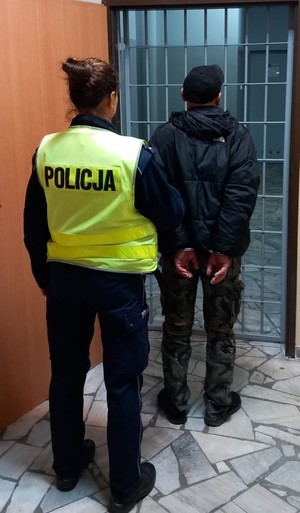 zatrzymany i policjantka