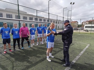 Uczestnicy Turnieju Piłki Nożnej Służb Mundurowych o Puchar Komendanta Powiatowego Policji w Obornikach