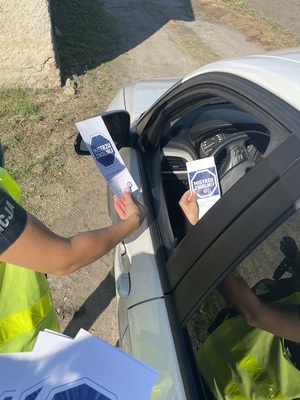 działania na drodze, policjanci z WRD i kierowcy