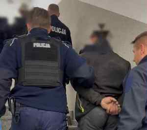 Mężczyźni zatrzymani przez policjantów do sprawy usiłowania kradzieży na terenie stacji demontażu pojazdów