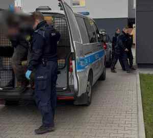 Mężczyźni zatrzymani przez policjantów do sprawy usiłowania kradzieży na terenie stacji demontażu pojazdów