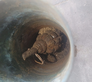 zabezpieczone środki wybuchowe; ciężarówka saperów