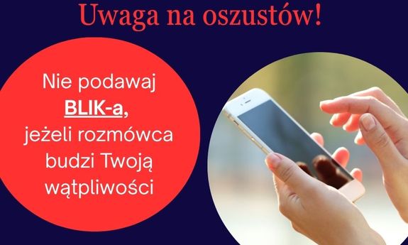 dłoń z telefonem w ręce