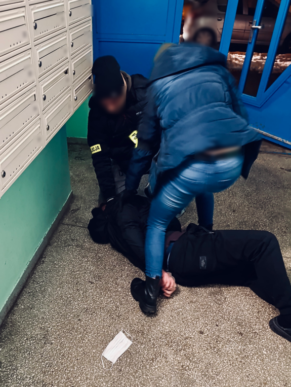 zatrzymanie; zabezpieczone pieniądze