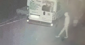 zapisy z kamery monitoringu z włamania; odzyskana gotówka