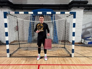 męska drużyna piłkarska wielkopolskiej policji