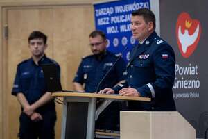 Prelegenci i uczestnicy Konferencji naukowo-dydaktycznej pn. „Interwencje wobec osób z zaburzeniami psychicznymi i niestandardowym zachowaniem – współczesne wyzwania”, która w dniach 16-17.06.2026 r. odbyła się w Ośrodku Szkolenia Policji w Poznaniu z. s. w Gnieźnie.