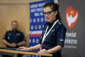 Prelegenci i uczestnicy Konferencji naukowo-dydaktycznej pn. „Interwencje wobec osób z zaburzeniami psychicznymi i niestandardowym zachowaniem – współczesne wyzwania”, która w dniach 16-17.06.2026 r. odbyła się w Ośrodku Szkolenia Policji w Poznaniu z. s. w Gnieźnie.