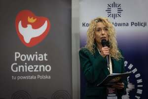 Prelegenci i uczestnicy Konferencji naukowo-dydaktycznej pn. „Interwencje wobec osób z zaburzeniami psychicznymi i niestandardowym zachowaniem – współczesne wyzwania”, która w dniach 16-17.06.2026 r. odbyła się w Ośrodku Szkolenia Policji w Poznaniu z. s. w Gnieźnie.