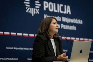 Prelegenci i uczestnicy Konferencji naukowo-dydaktycznej pn. „Interwencje wobec osób z zaburzeniami psychicznymi i niestandardowym zachowaniem – współczesne wyzwania”, która w dniach 16-17.06.2026 r. odbyła się w Ośrodku Szkolenia Policji w Poznaniu z. s. w Gnieźnie.