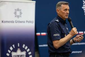 Prelegenci i uczestnicy Konferencji naukowo-dydaktycznej pn. „Interwencje wobec osób z zaburzeniami psychicznymi i niestandardowym zachowaniem – współczesne wyzwania”, która w dniach 16-17.06.2026 r. odbyła się w Ośrodku Szkolenia Policji w Poznaniu z. s. w Gnieźnie.