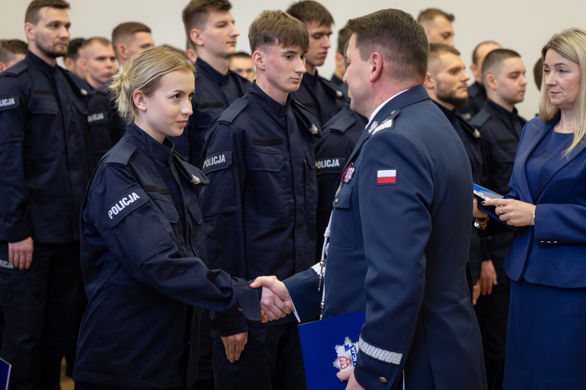 Nowi policjanci złożyli ślubowanie