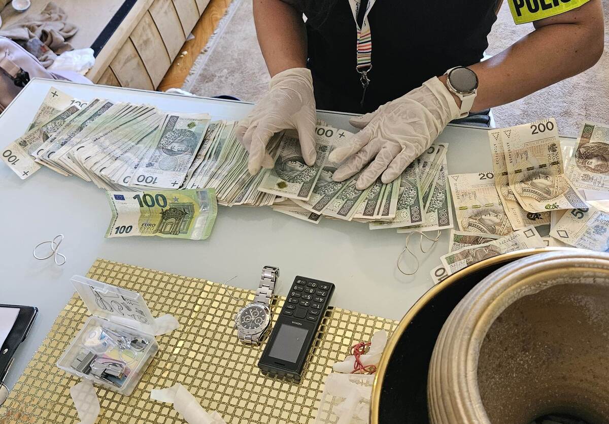 Zatrzymani za oszustwa "na wnuczka"